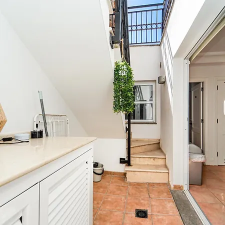 Magnificent 5-star With Sea View, Jacuzzi And Pool Apartment *