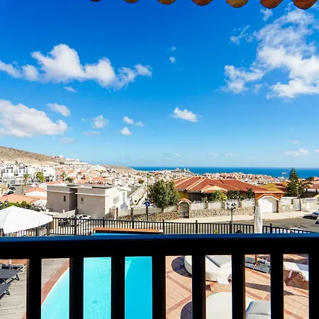 Apartament Magnificent 5-star With Sea View, Jacuzzi And Pool