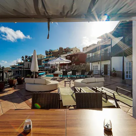 Magnificent 5-star With Sea View, Jacuzzi And Pool Apartament *